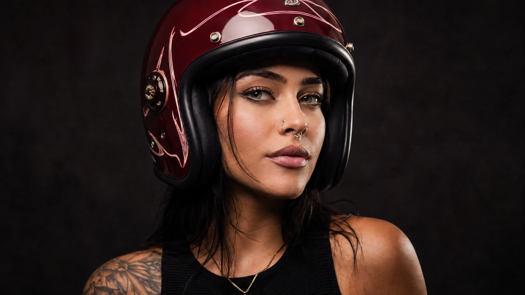 Piercing e trabalho: o que fazer quando a empresa reclama ou quando usa capacete/máscara